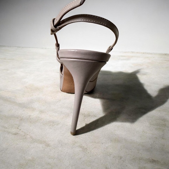 Valentino Women's light grey Slingback Heels - Picture 4 of 8